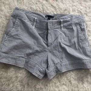 Gap seersucker shorts